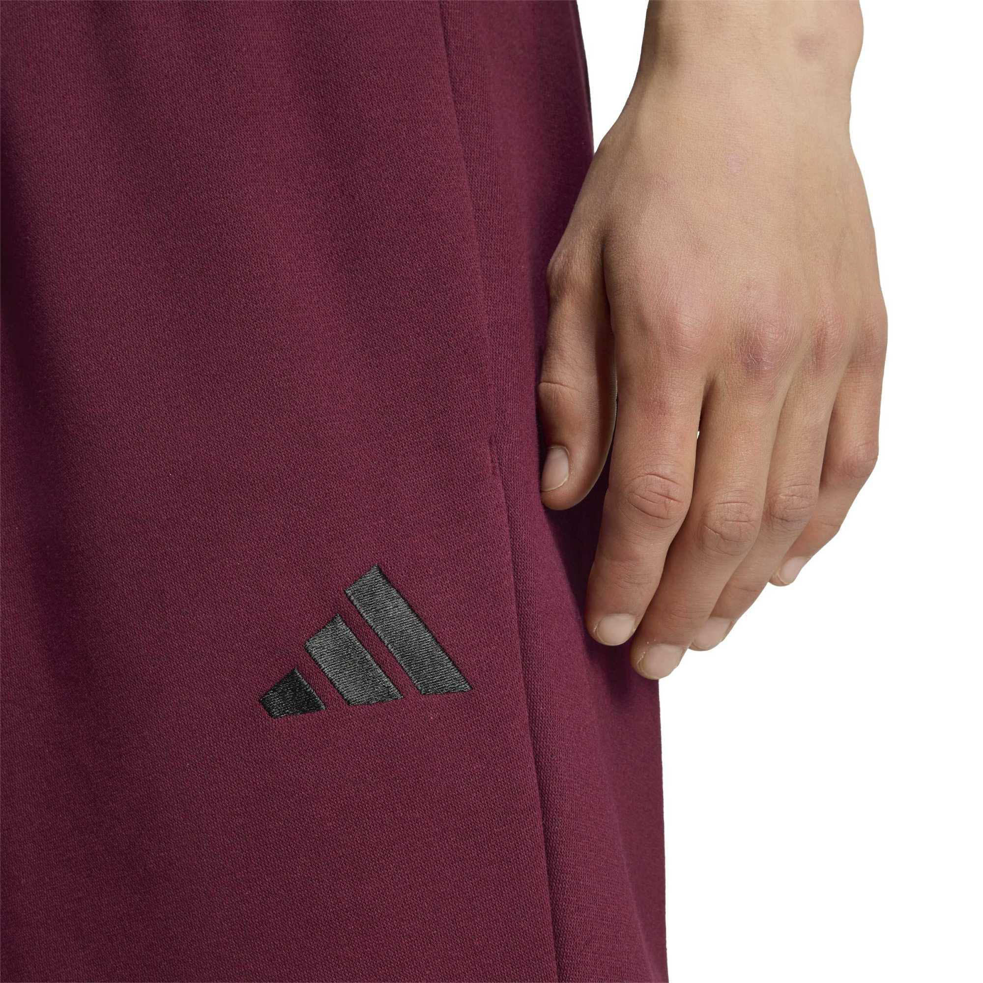 adidas M FEELCOZY PANT Herren Jogginghose weinrot