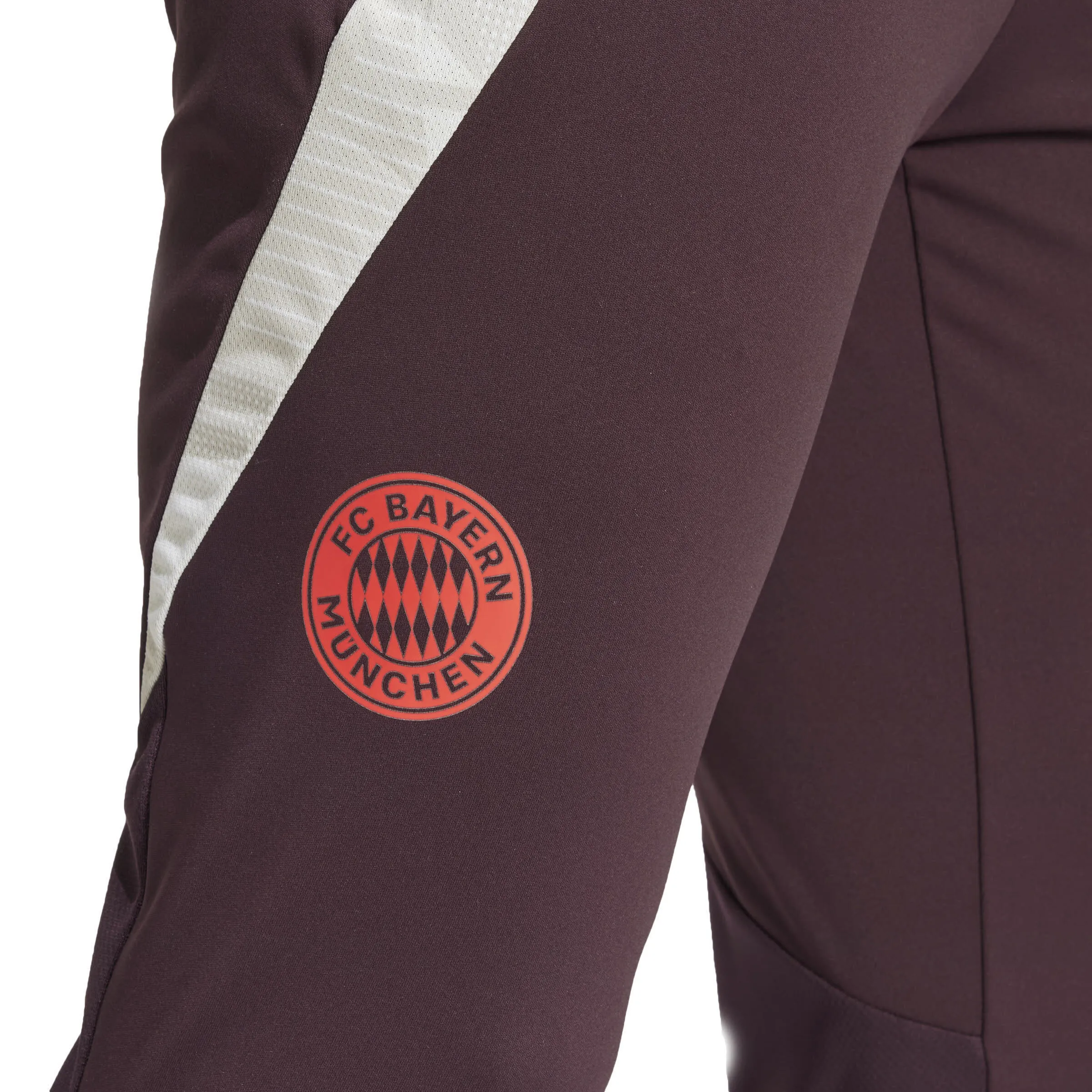 adidas FC Bayern München Tiro 24 Herren Trainingshose rot