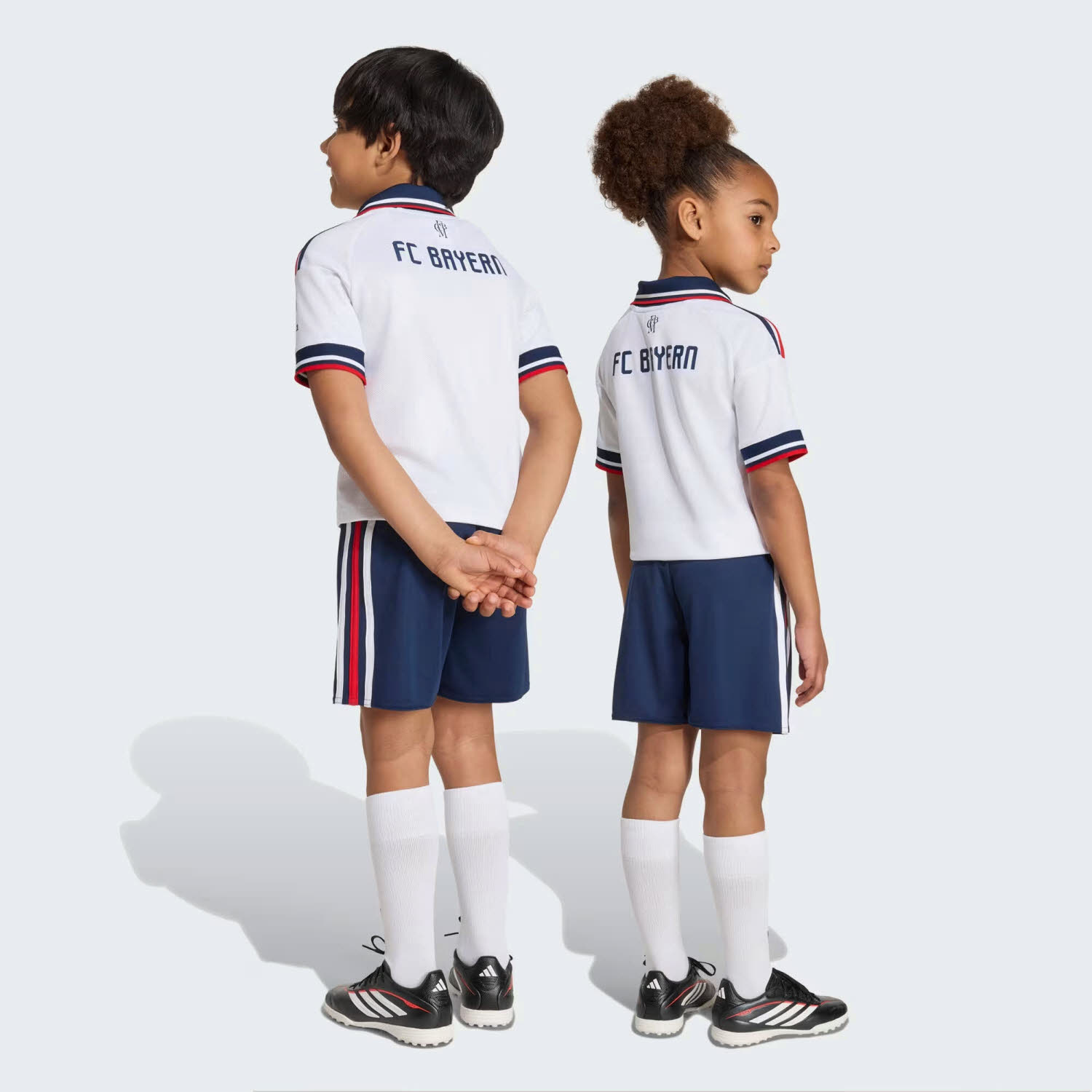 adidas FC Bayern München 26/27 Auswärtsset Kinder Trikot & Hose weiß