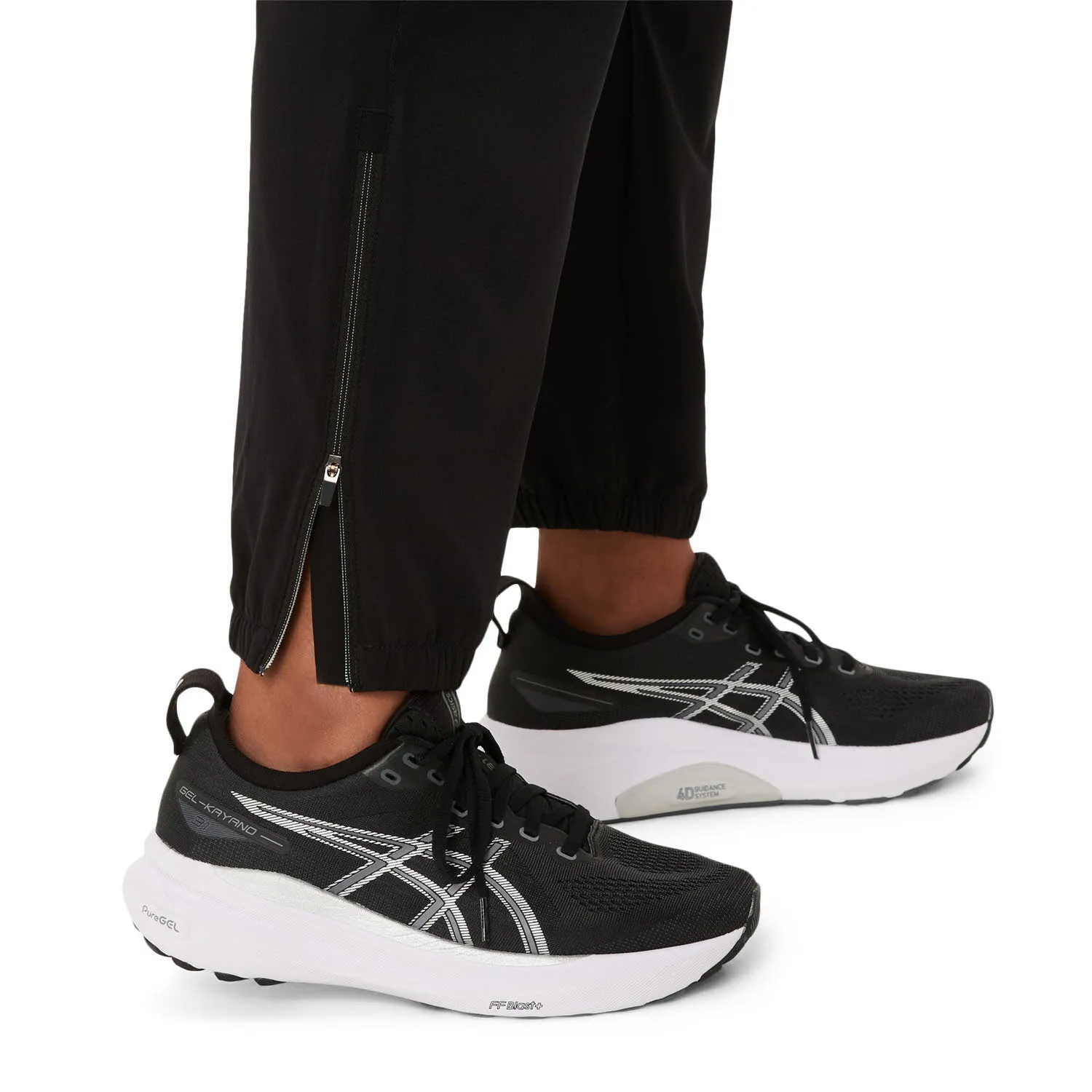 Asics CORE WOVEN PANT Damen Laufhose Runningtights schwarz