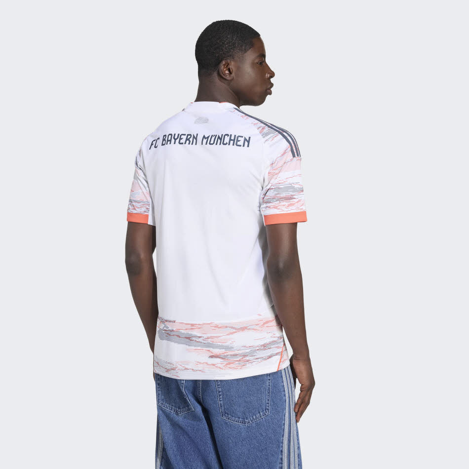 adidas FC Bayern München 25/26 Auswärtstrikot Herren Fußballtrikot weiß