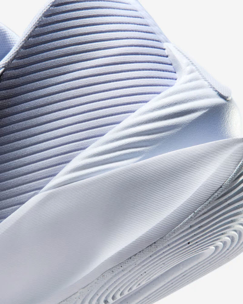 Nike G.T. Jump Academy Basketballschuh Herren Turnschuhe weiß