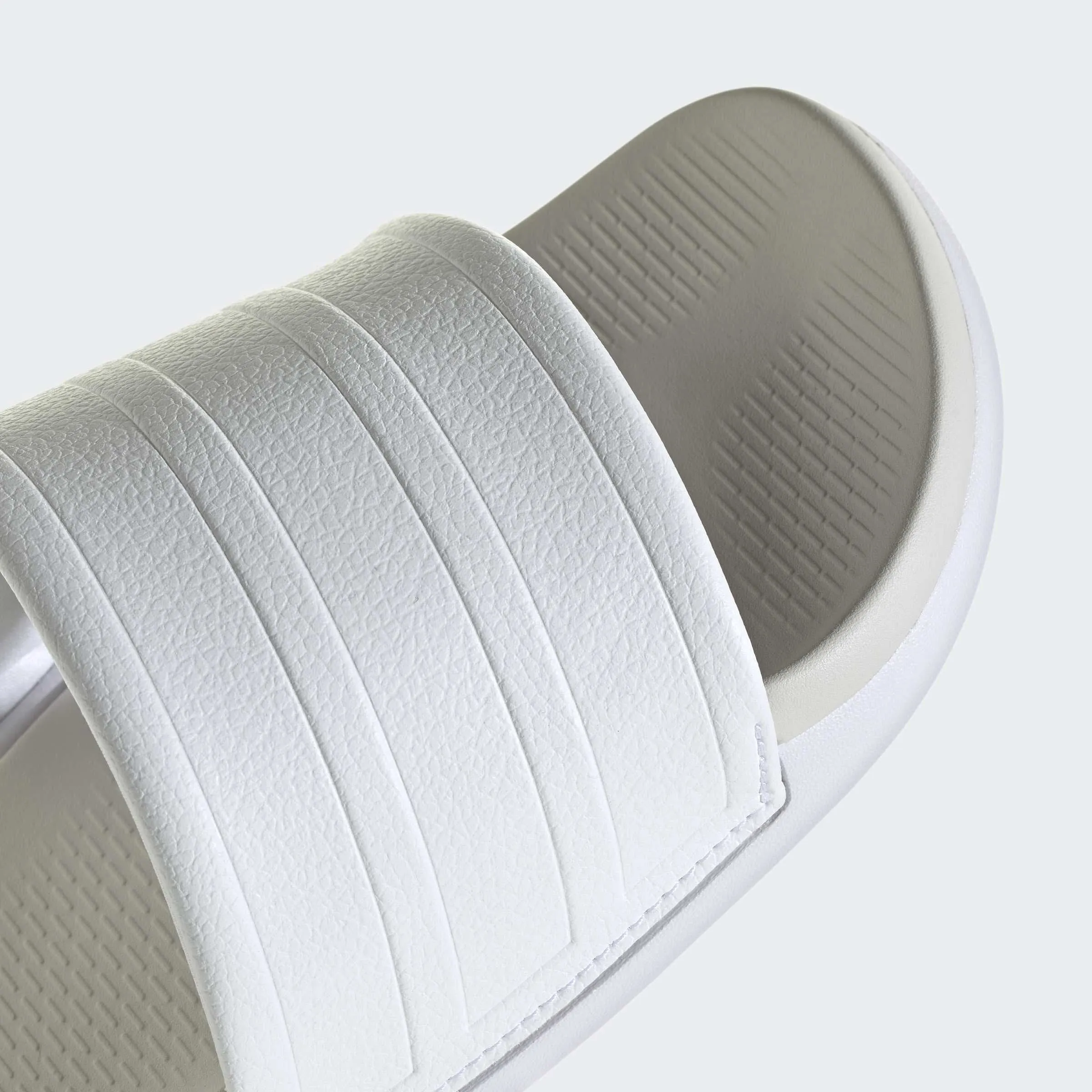 adidas ADILETTE COMFORT 2.0 Unisex Badelatschen weiß