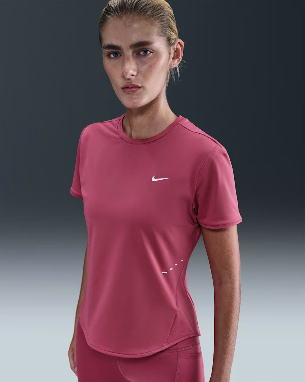 Nike Swift Dri-FIT Kurzarm-Laufoberteil für Damen