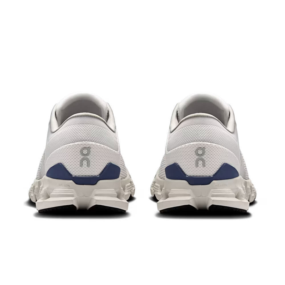 ON Cloud X 4 Damen Freizeitschuh Sneaker grau