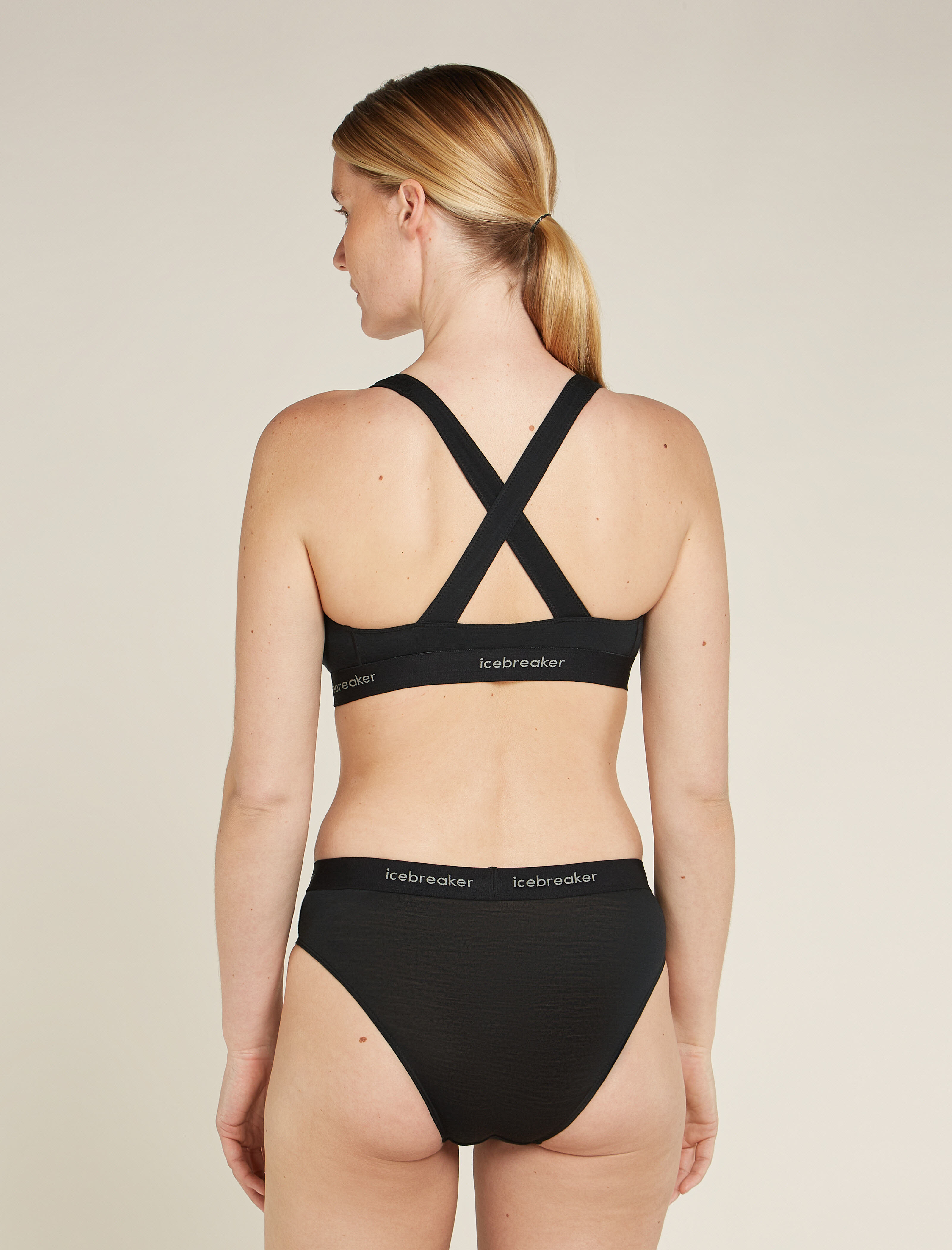 Icebreaker Merinomix 125 Cool-Lite™ Sprite Racerback-BH Damen schwarz