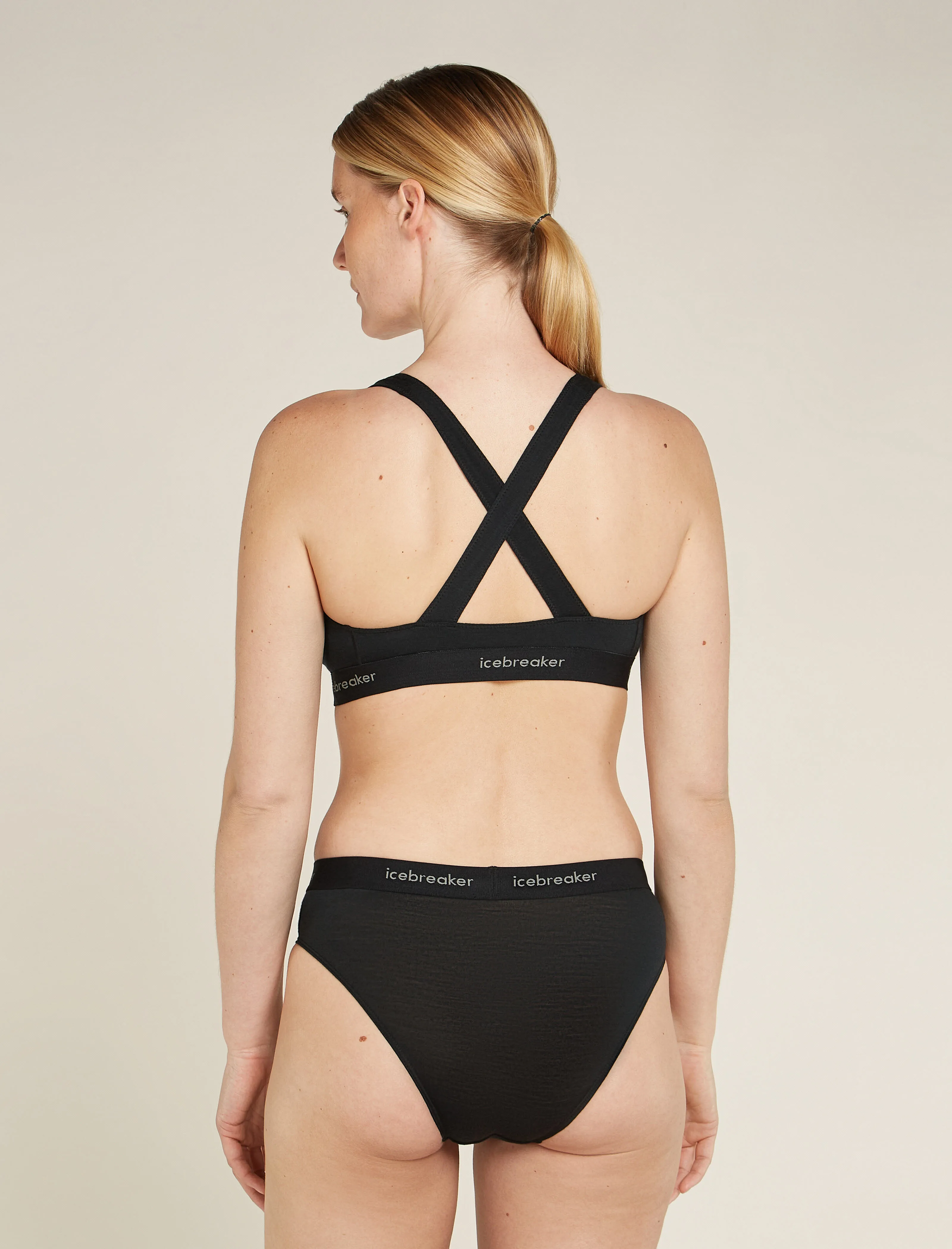 Icebreaker Merinomix 125 Cool-Lite™ Sprite Racerback-BH Damen schwarz