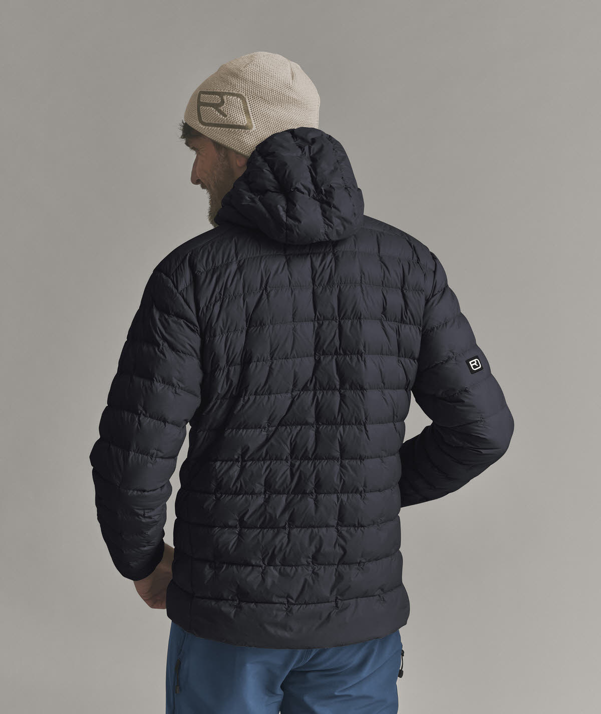 Ortovox Downwool 180 Hooded Jacket Herren Daunenjacke Outdoorjacke schwarz