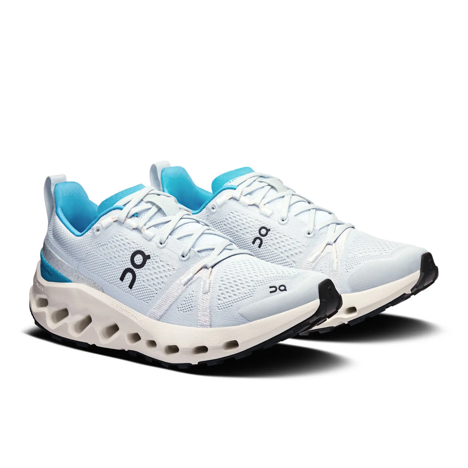 ON Cloudsurfer Trail Laufschuhe Joggingschuhe Damen hellblau
