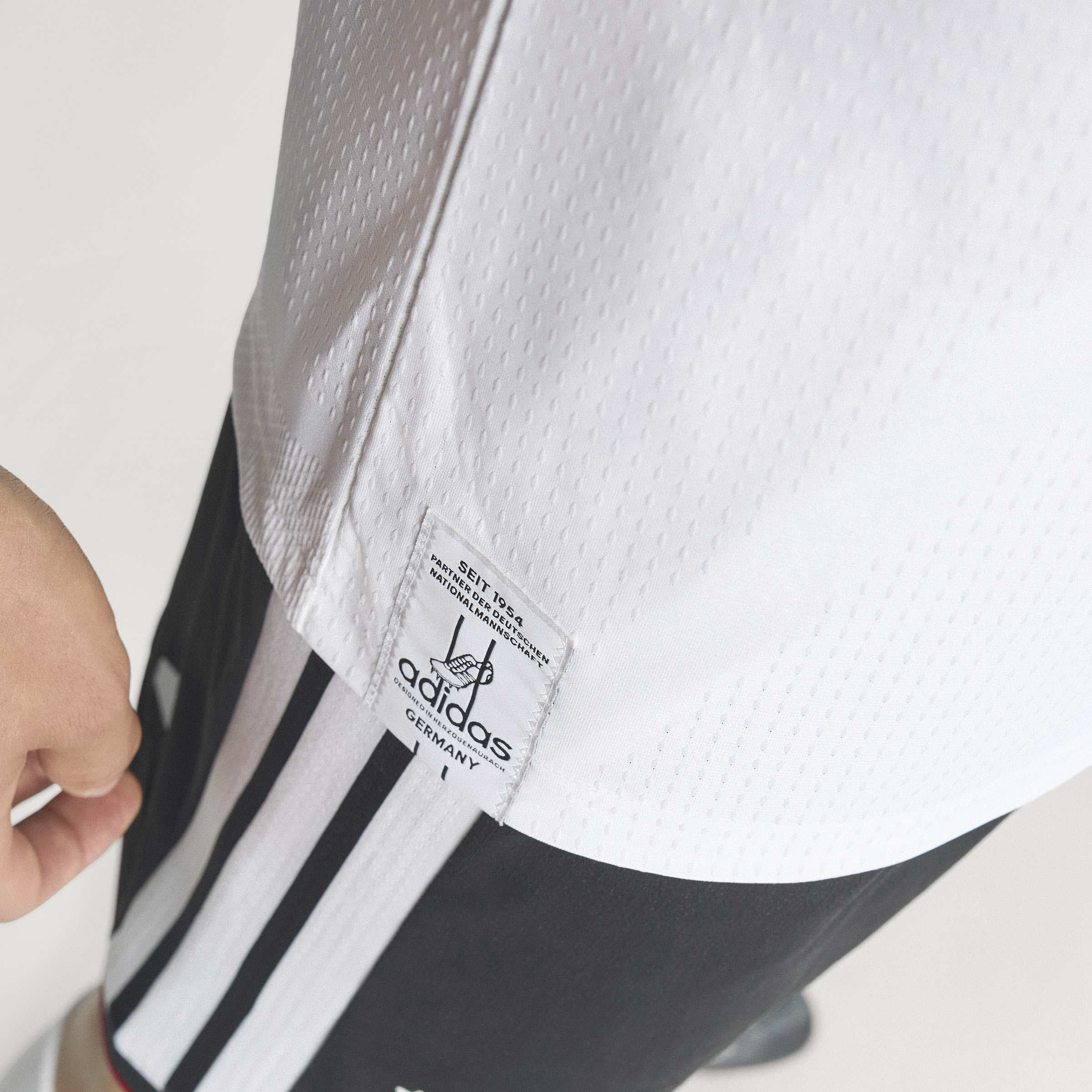 adidas DFB Deutschland 26 Authentic Heimtrikot Herren weiß