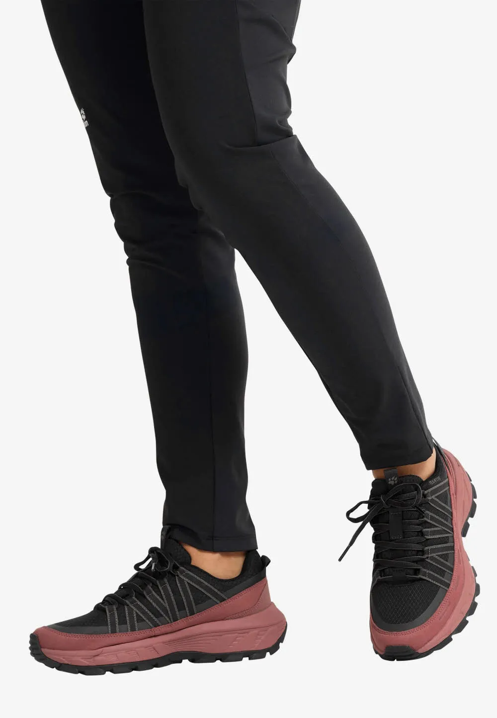 Jack Wolfskin Wild Hike Texapore Low W Damen Wanderschuhe Trekkingschuhe wasserdicht schwarz/rot