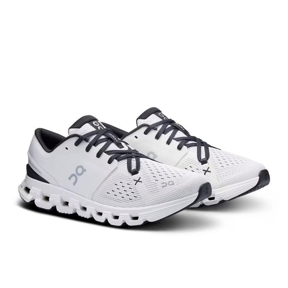 ON CLOUD X 4 Damen Trainingsschuhe Fitnessschuhe Sneaker ivory/black