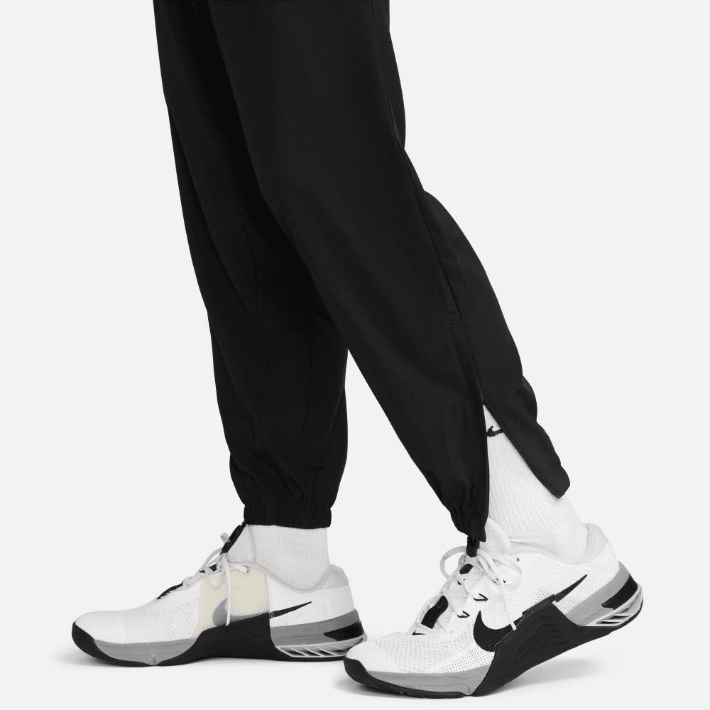 Nike Form Dri-FIT Herren Jogginghose Trainingshose black