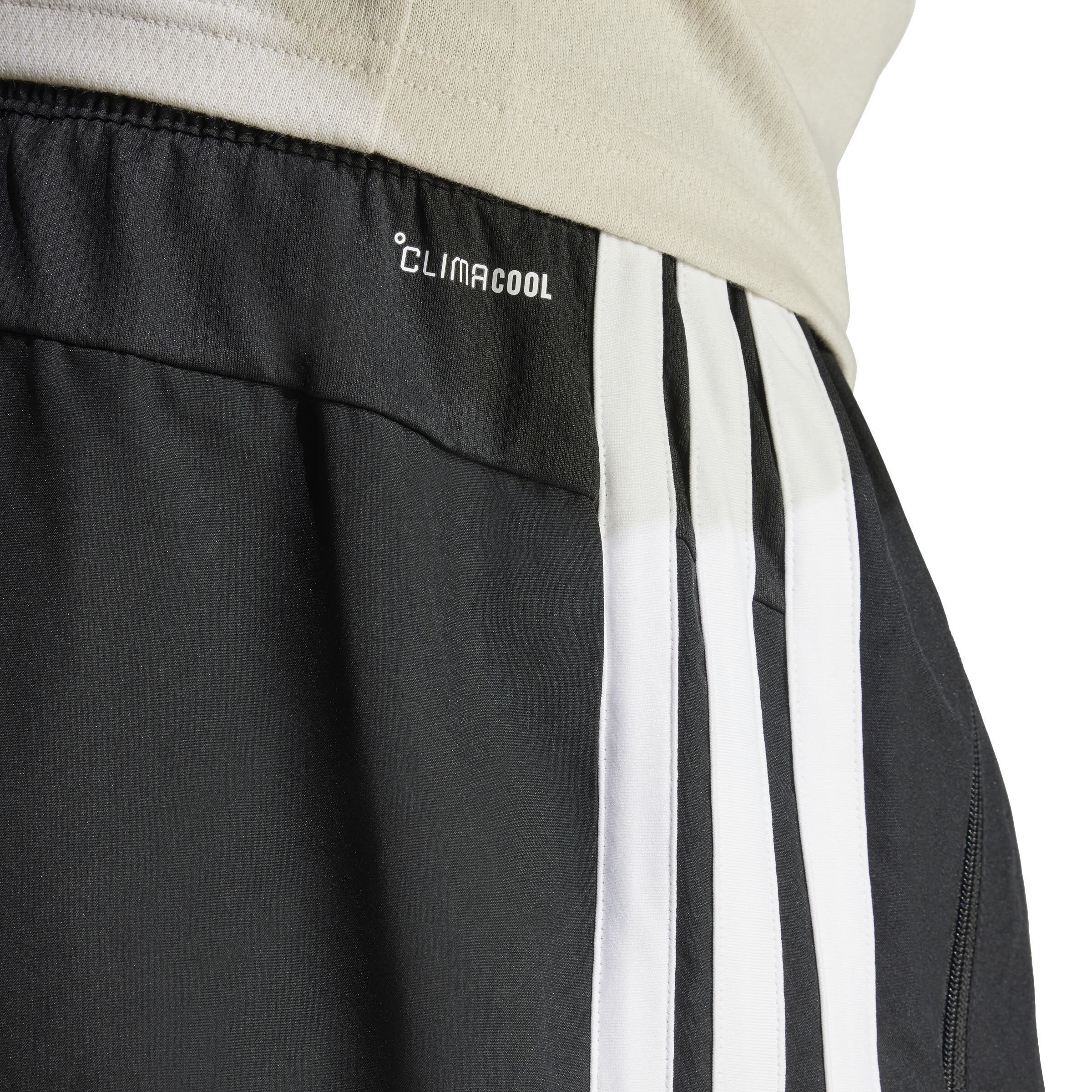 adidas Essentials Training 3-Streifen Woven Shorts Herren Sportshorts schwarz