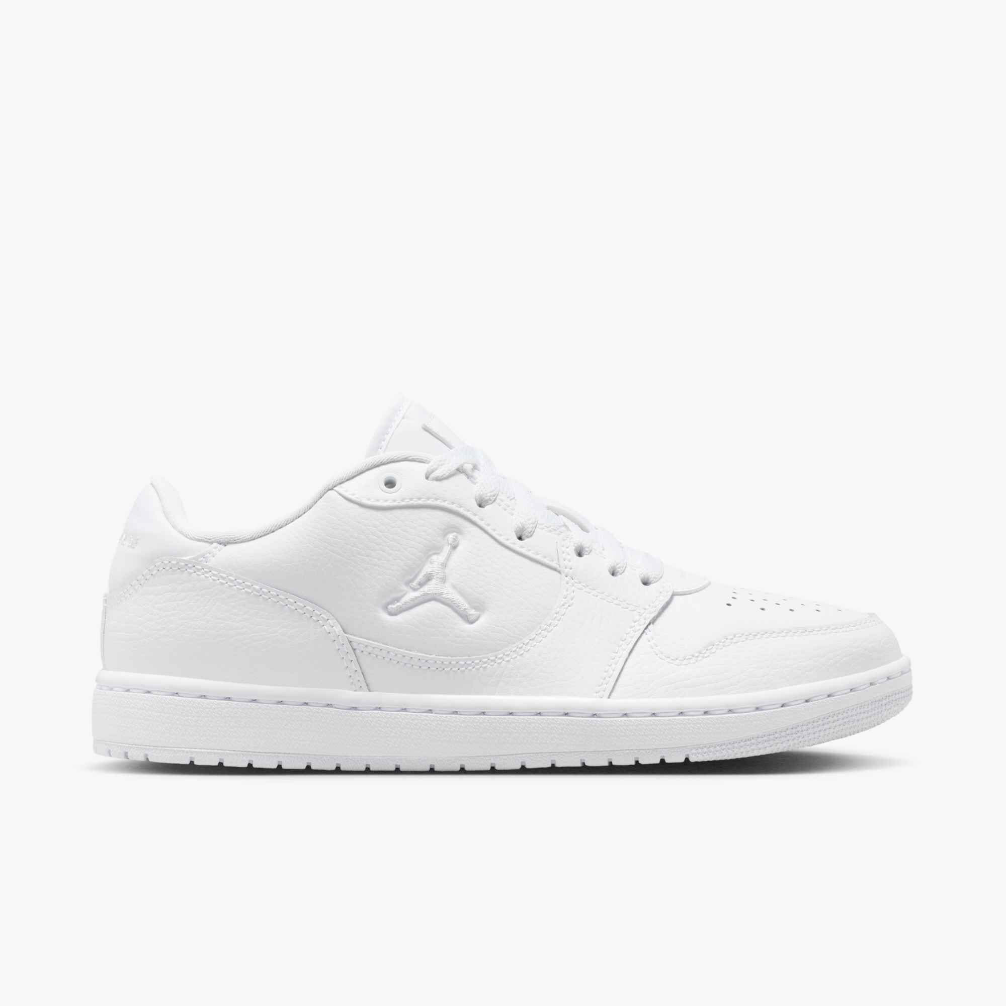 NIKE WMNS JORDAN COURT CONNECT LOW Damen Sneaker Freizeitschuhe weiß