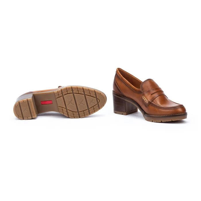 Pikkolinos LLanes Mokassin mit mittelhohem Absatz Damenschuh braun