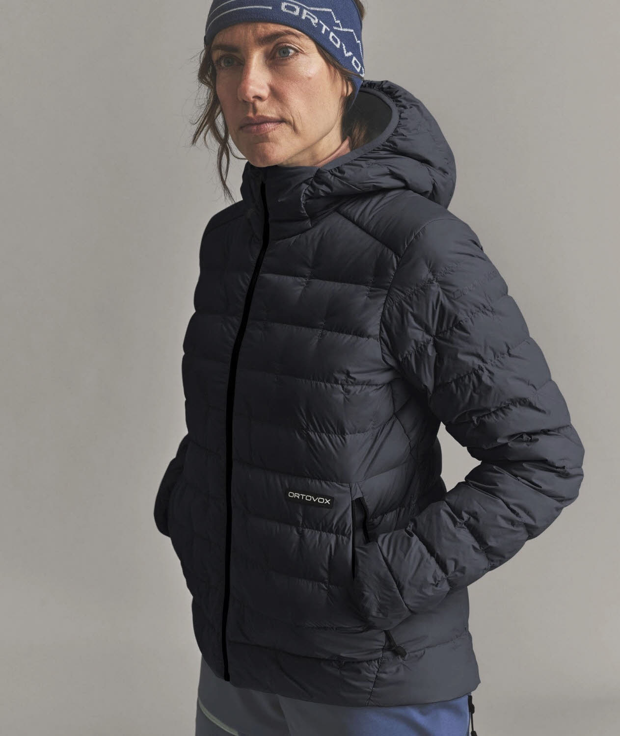 Ortovox Downwool 180 Hooded Jacket Damen Daunenjacke Outdoorjacke schwarz