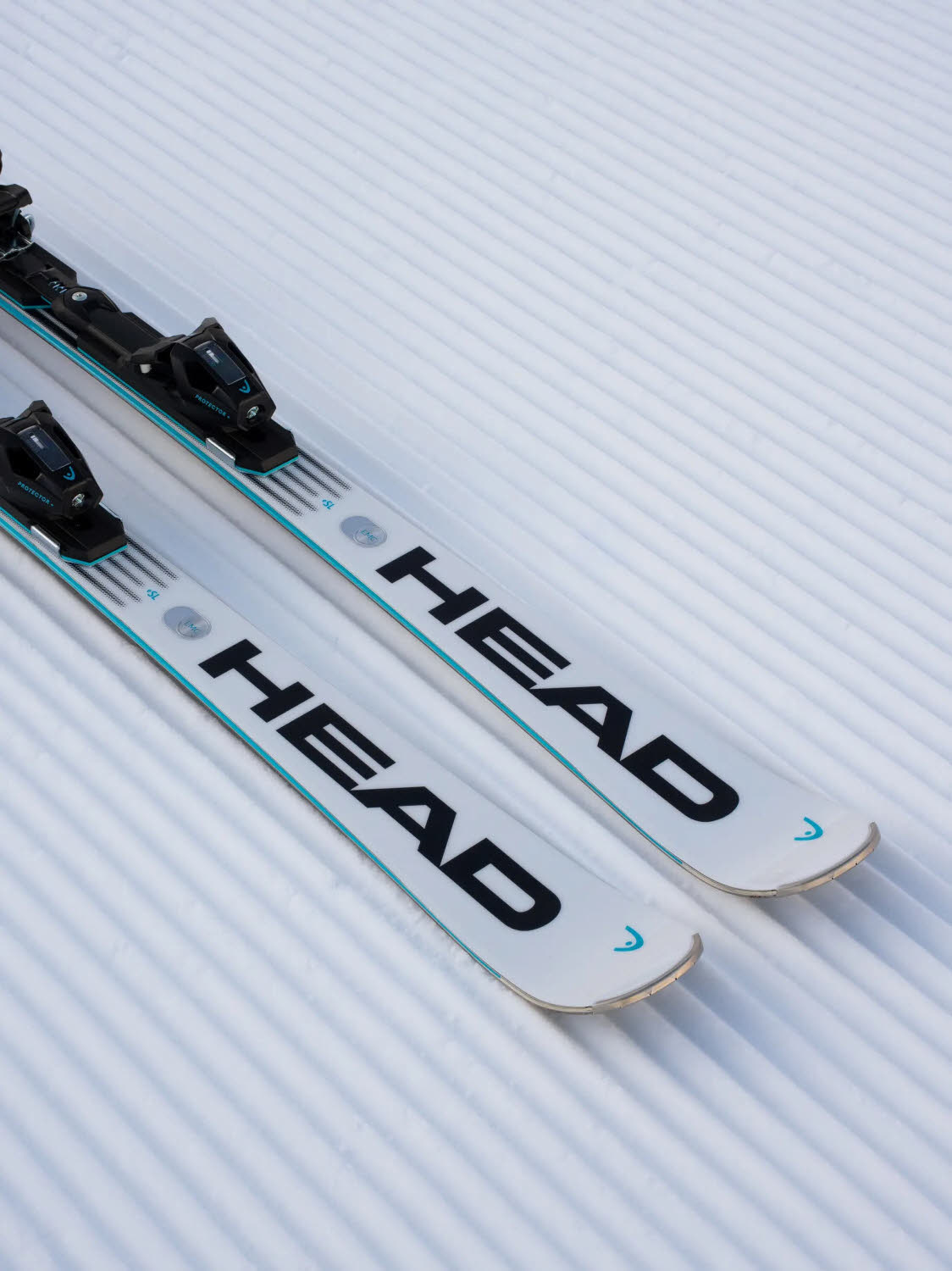 Head WC Rebels e-SL RP + Prot. FF 14 GW Unisex Slalomcarver Ski Experten 26/27 weiß