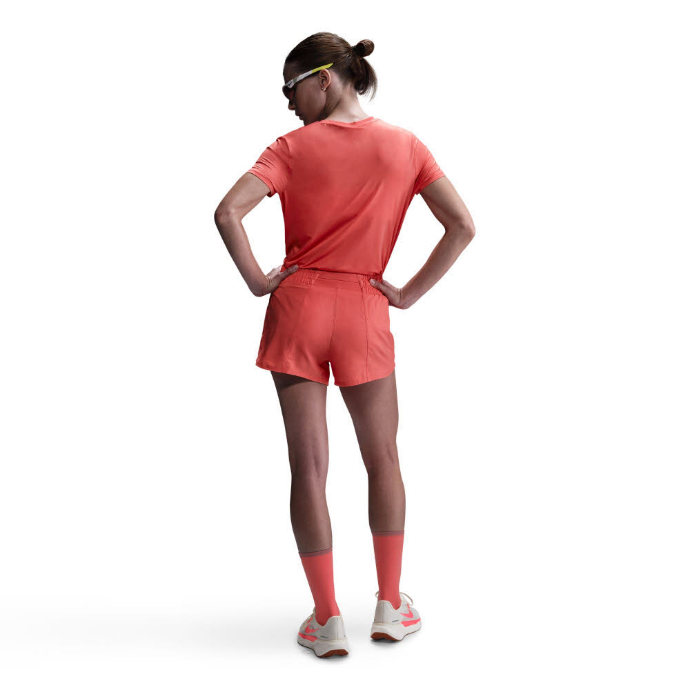 Nike One Swoosh Damen Laufshorts Sportshorts rot