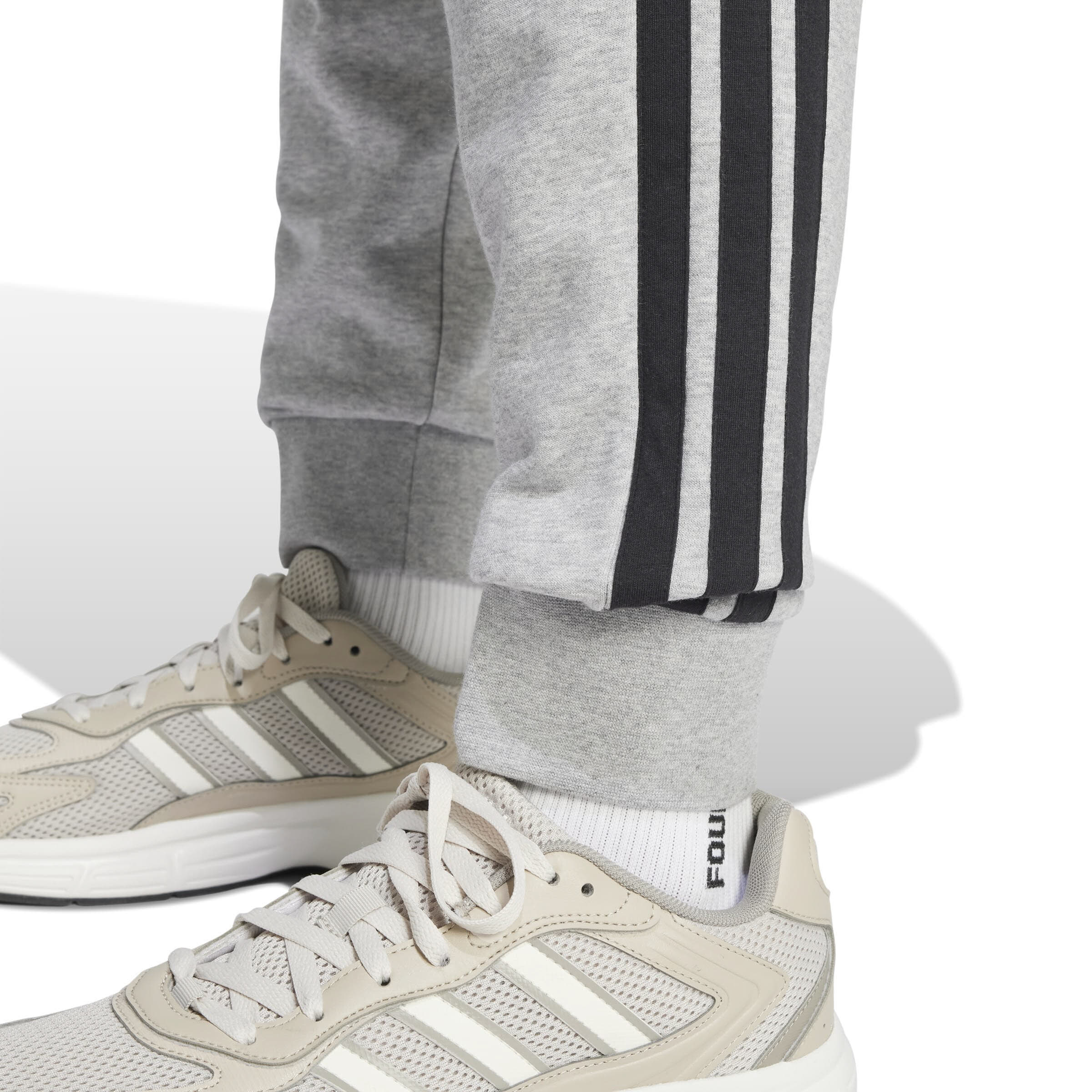 adidas Essentials 3-Streifen French Terry Hose Jogginghose Herren grau