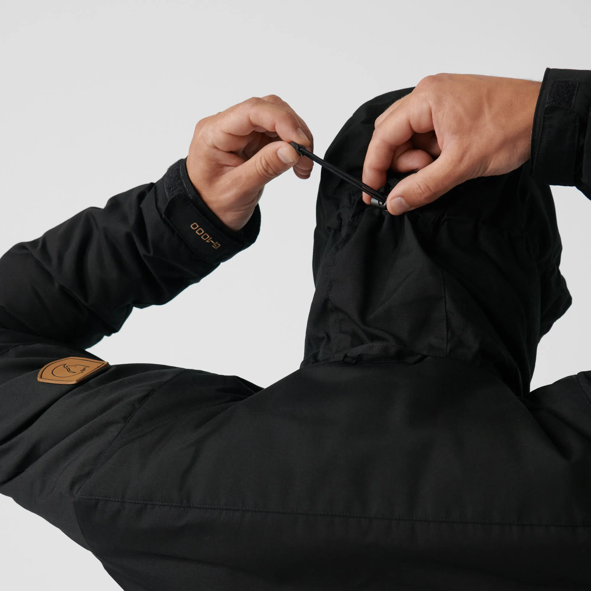 Fjällräven HE Skogsö Padded Jacket Herren Freizeitjacke Langarm Kapuze modisch warm Alltag Freizeit schwarz NEU