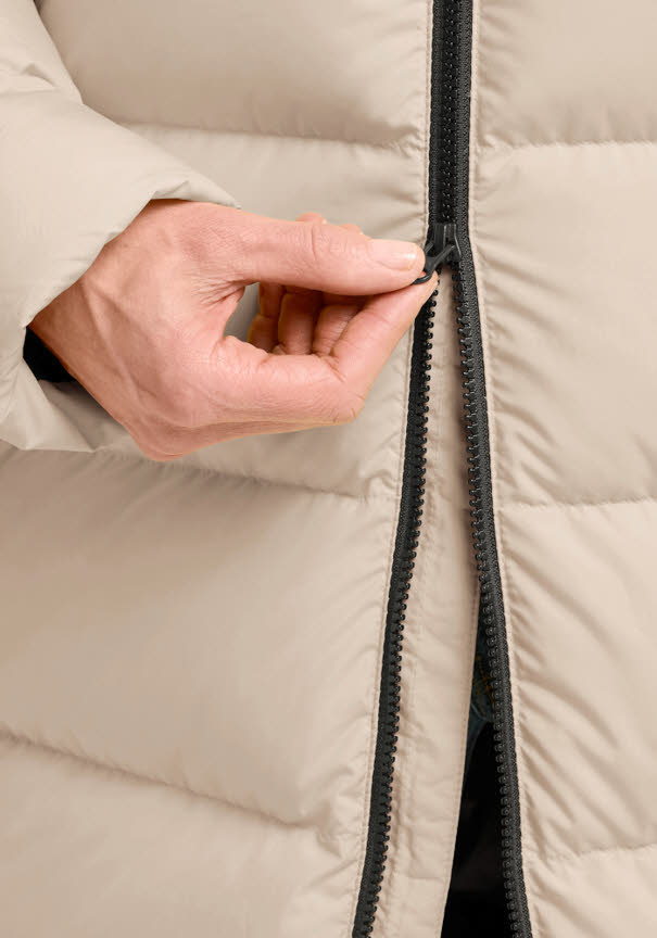 Jack Wolfskin FROZEN PALACE COA RDS Damen Daunenmantel oyster
