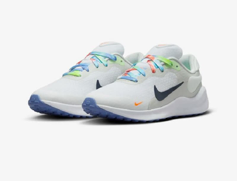 Nike Revolution 7 Next Nature SE Mädchen Laufschuhe Sportschuhe weiß