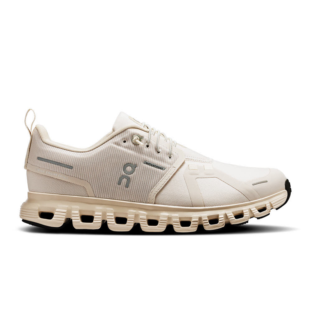 On Cloud 6 WP Freizeitschuh waterproof Damen Sneaker Laufschuhe beige