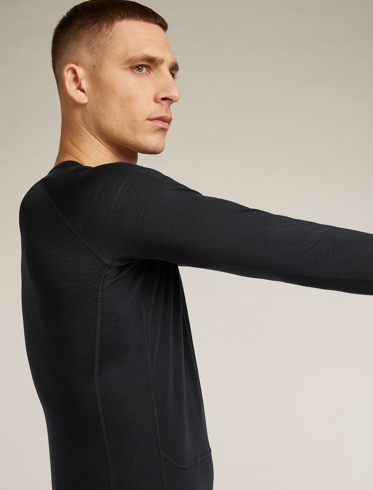 Icebreaker Merinomix 125 ZoneKnit™ Thermo-Langarmshirt Rundhalsausschnitt Herren schwarz