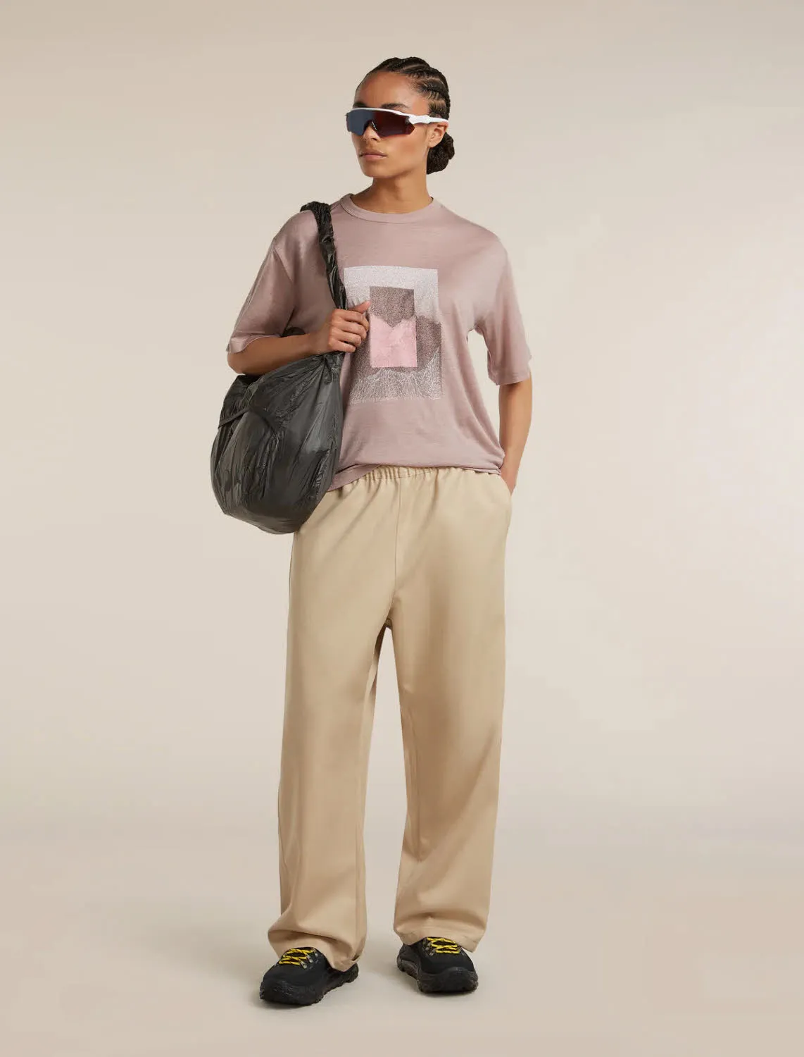 Icebreaker 150 Tech Lite Relaxed T-Shirt Mountain Shift Damen Funktionsshirt pink quartz
