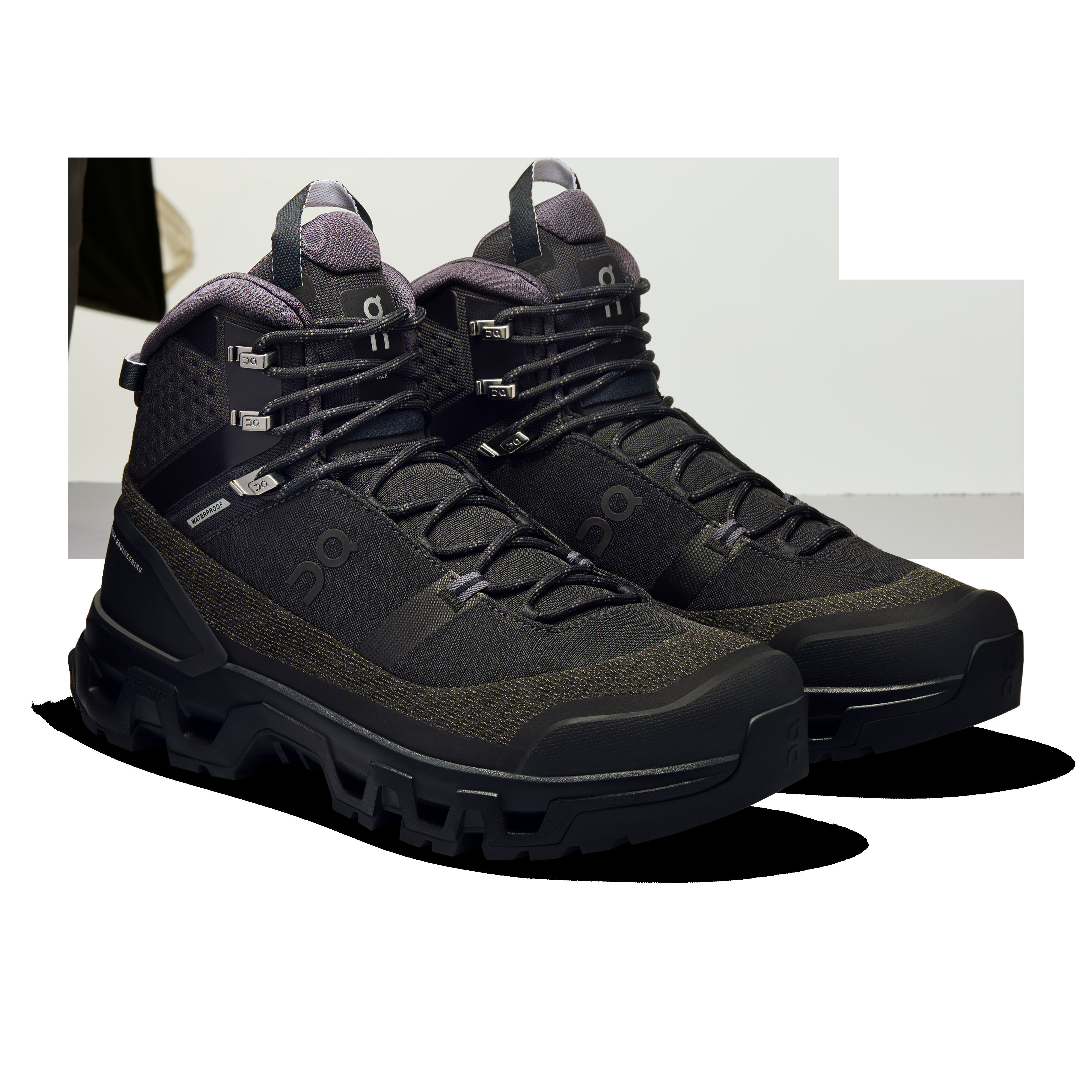 ON Cloudrock Trek WP Trekkingschuhe Wanderschuhe Herren schwarz