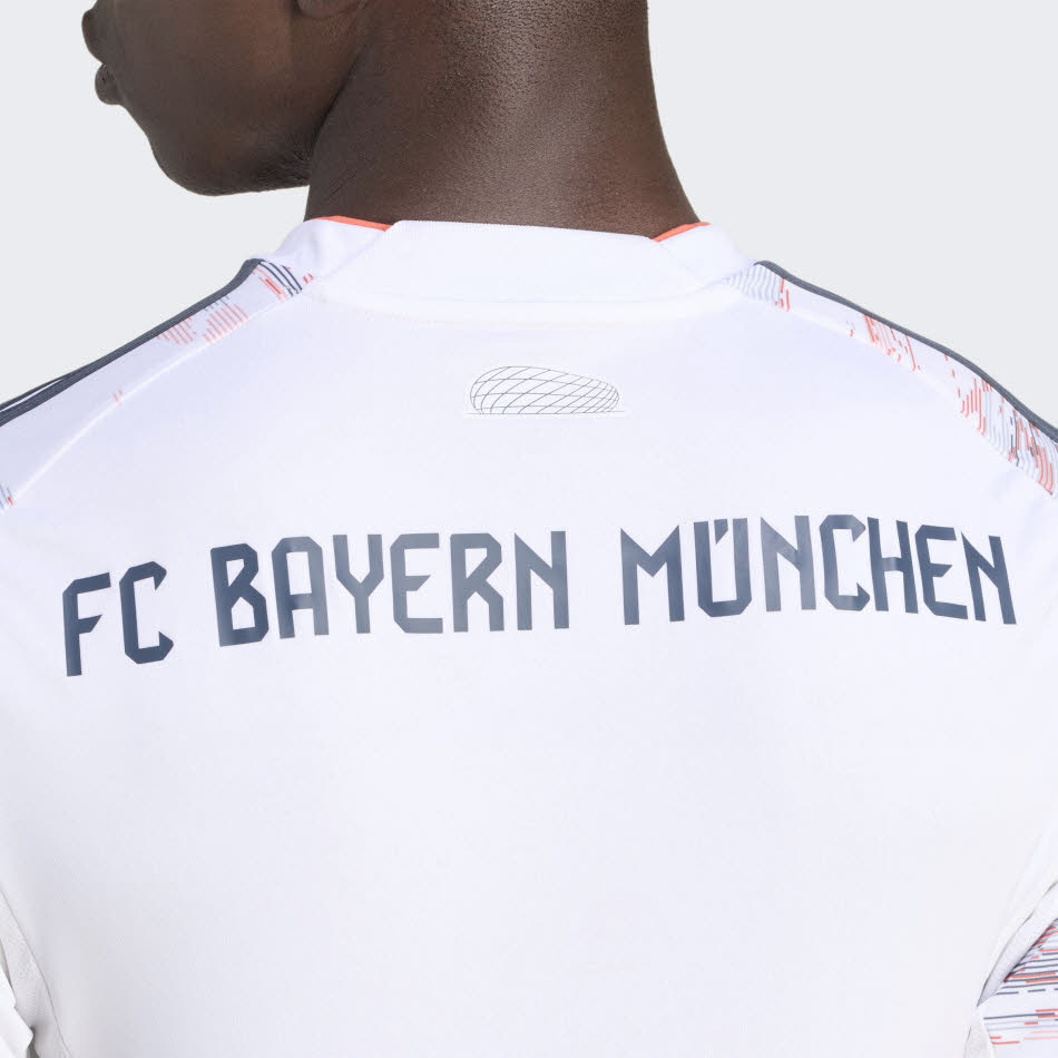 adidas FC Bayern München 25/26 Auswärtstrikot Herren Fußballtrikot weiß