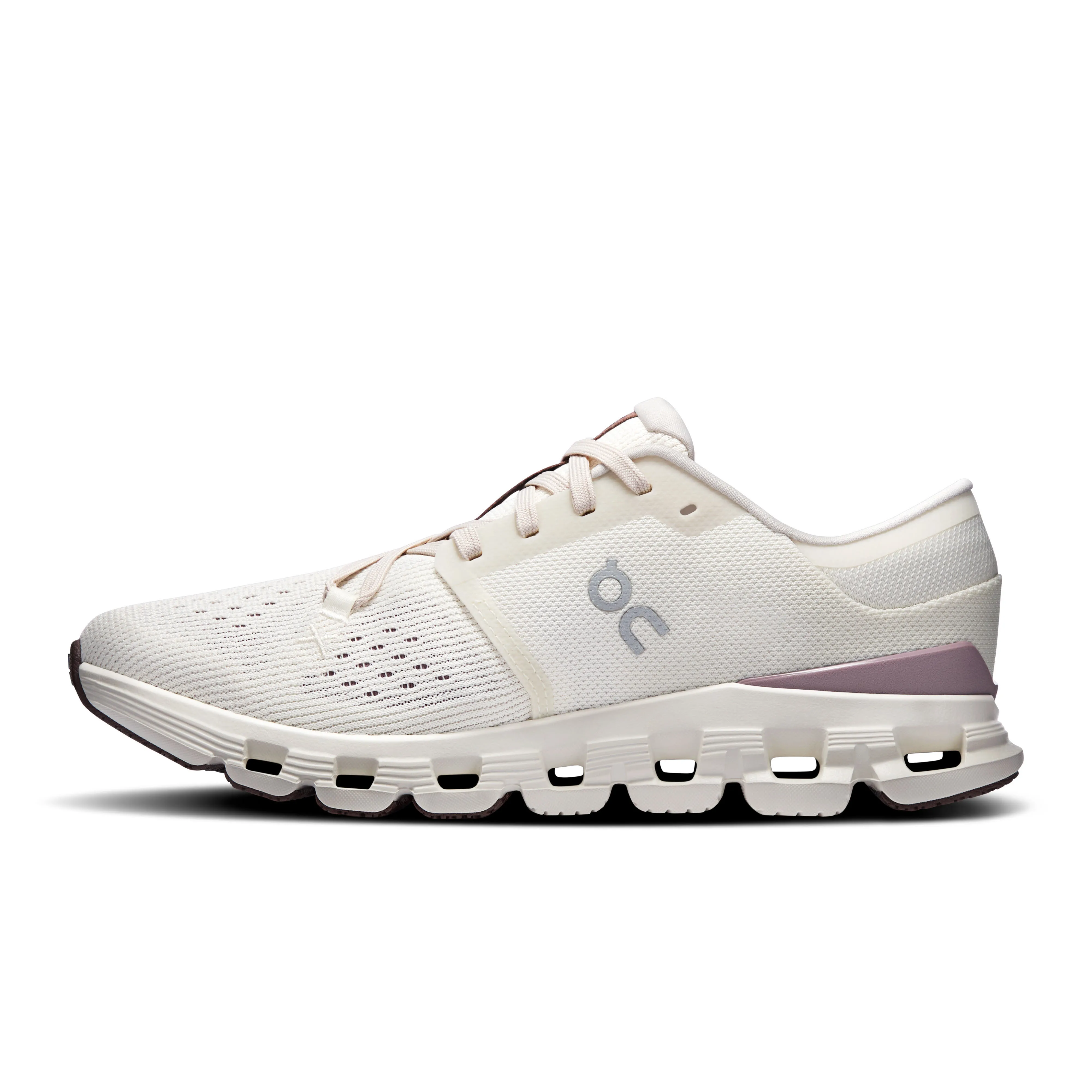 ON CLOUD X 4 Damen Sneaker Sportschuhe Workout-Schuhe ivory/heron