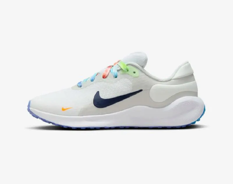 Nike Revolution 7 Next Nature SE Mädchen Laufschuhe Sportschuhe weiß