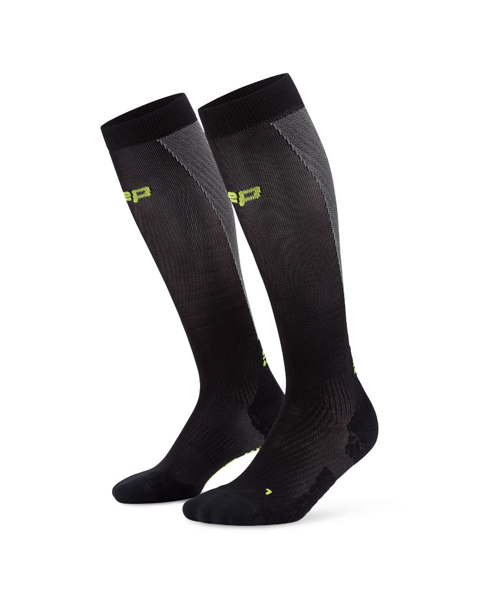 CEP Run Ultralight Socks Tall 4.0 Herren Laufsocken Kompressionssocken black/grey