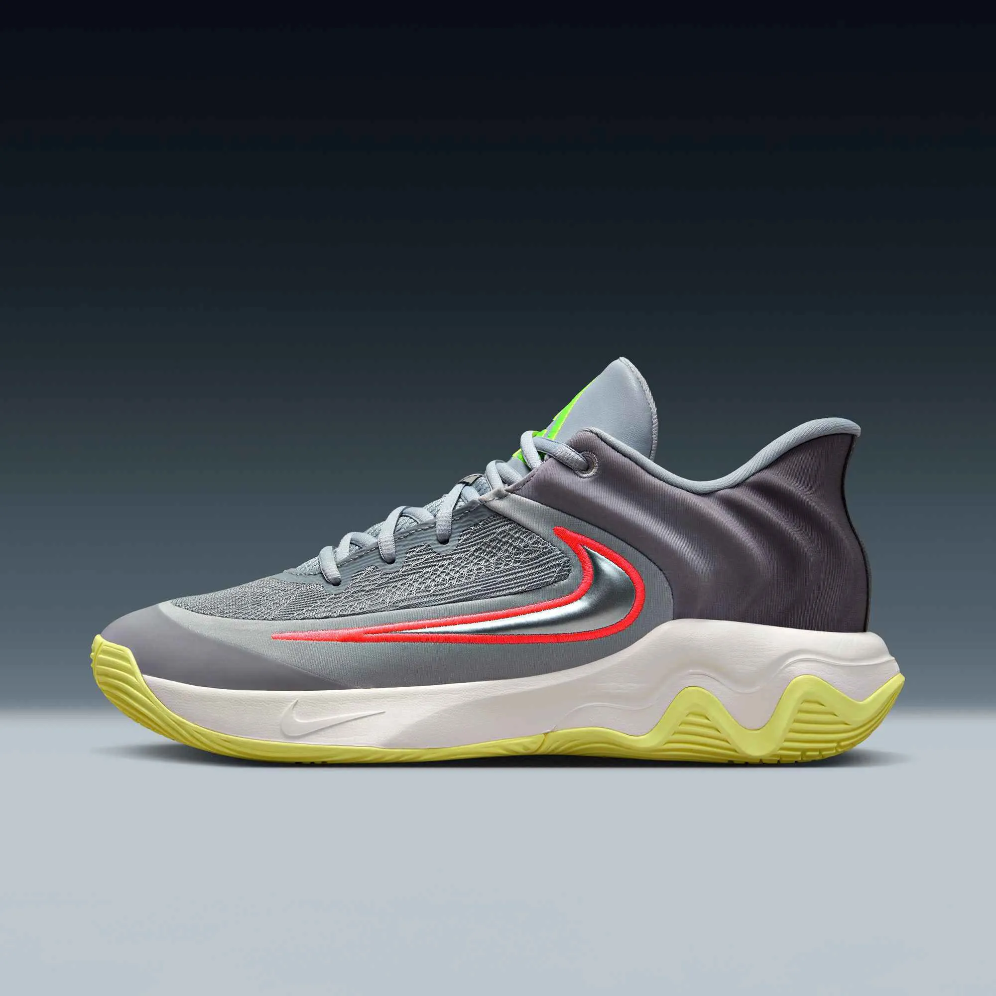 Nike Giannis Immortality 4 Basketballschuh Herren Turnschuhe grau