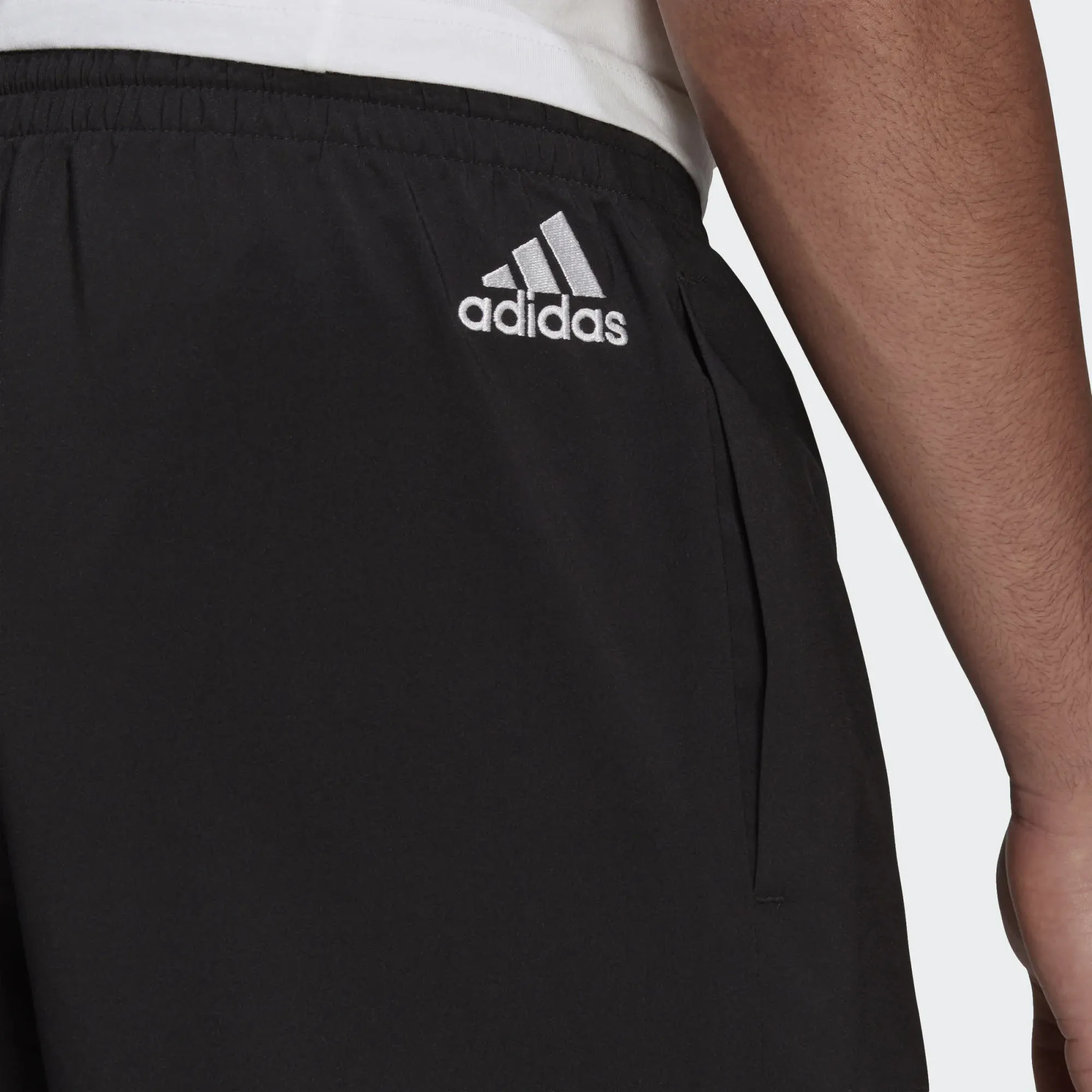 adidas M LIN CHELSEA Herren Shorts Sporthose Trainingshose Freizeit schwarz NEU