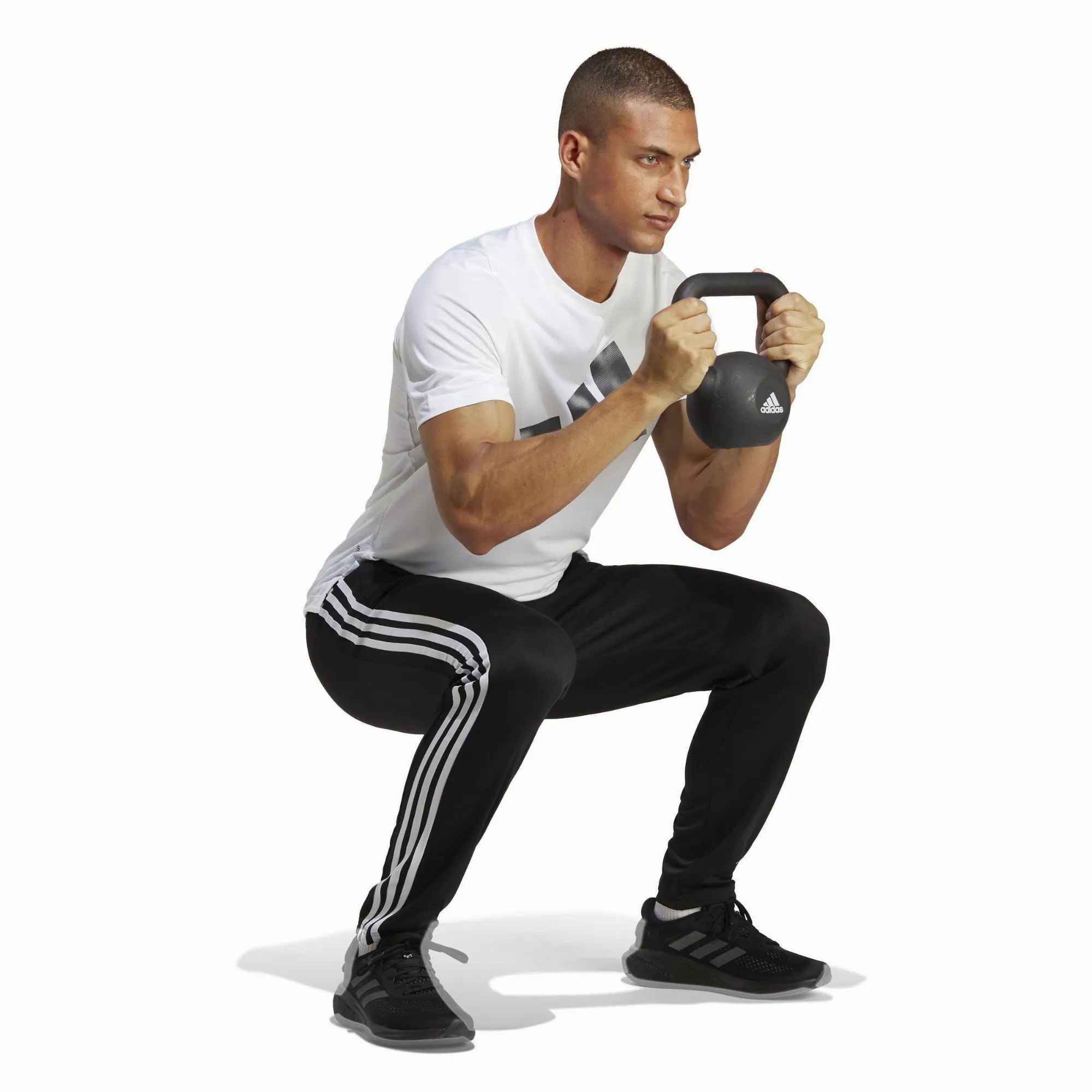 Adidas Train Essentials 3-Streifen Trainingshose Recycelt Bequem Herren Schwarz