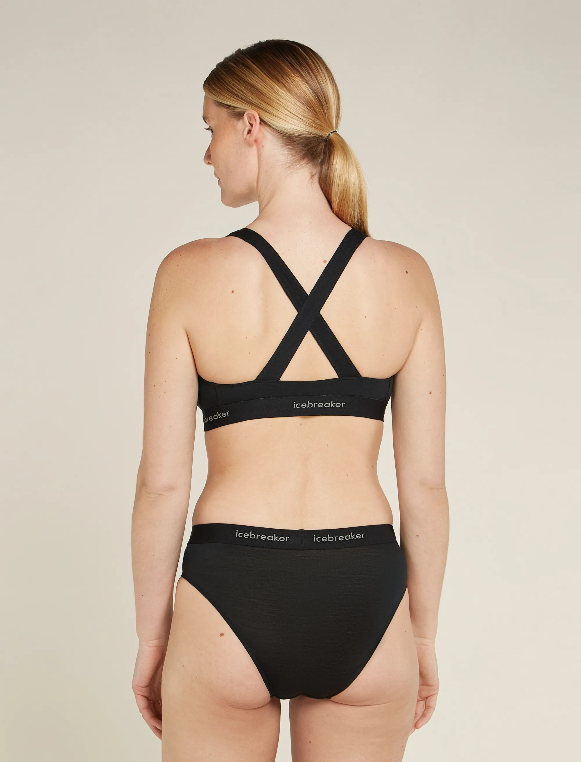 Icebreaker Merinomix 125 Cool-Lite™ Sprite Racerback-BH Damen schwarz