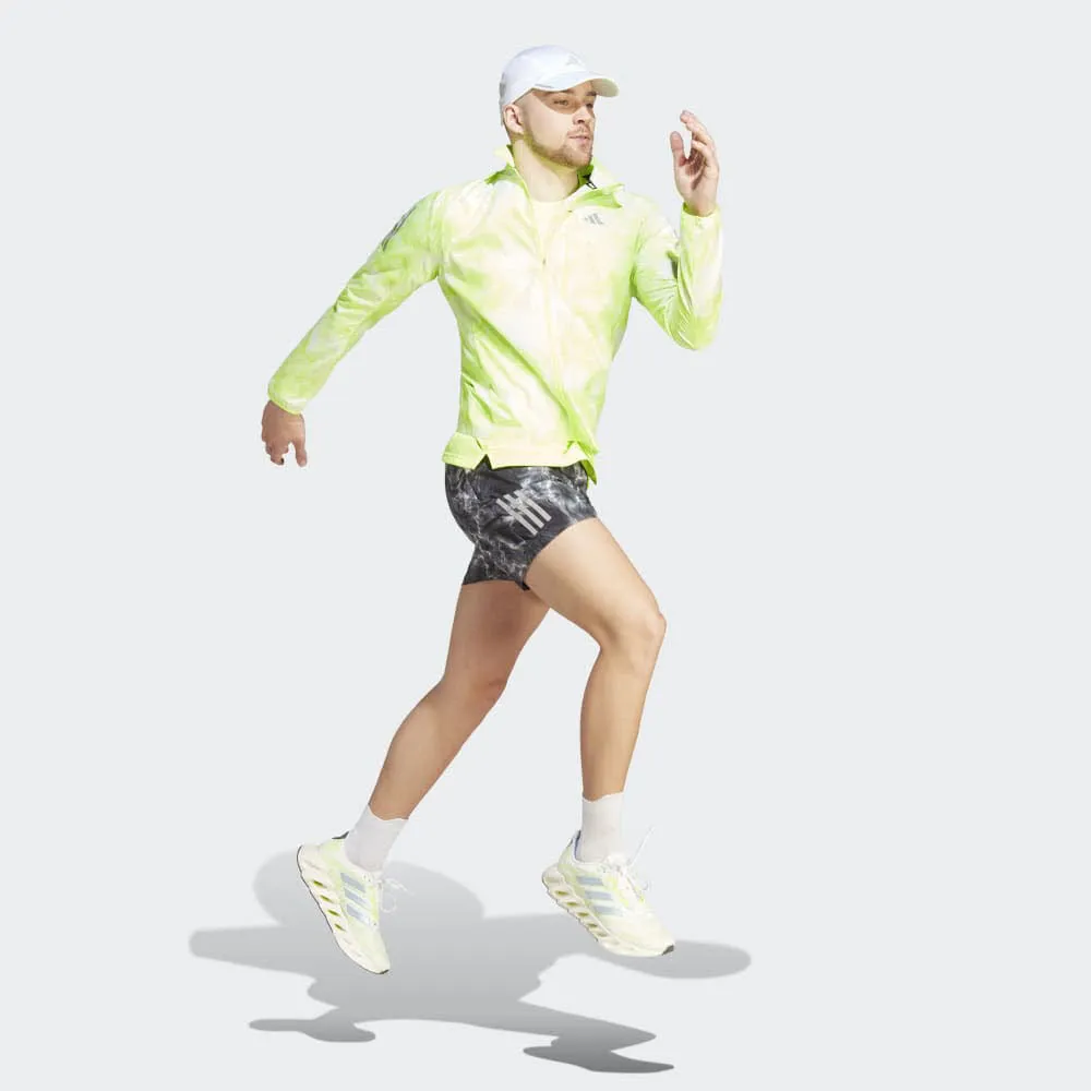 adidas Own the Run Allover Print Herren Shorts Laufshort Sportshort grau