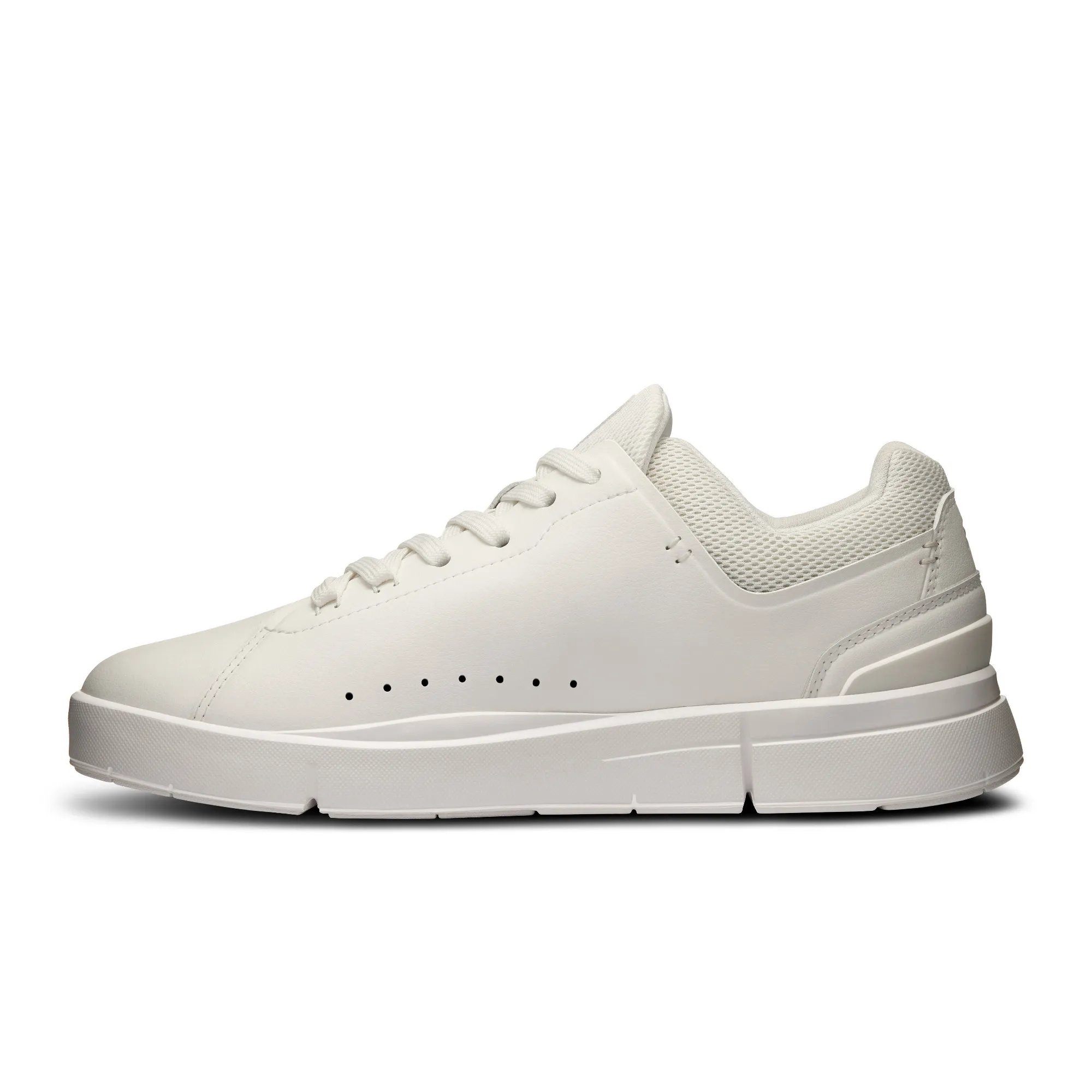 ON THE ROGER Advantage All White Sneaker Damen weiß