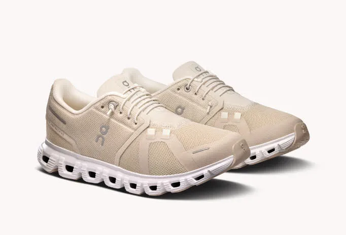 ON Cloud 6 Sneaker Freizeitschuh Damen beige