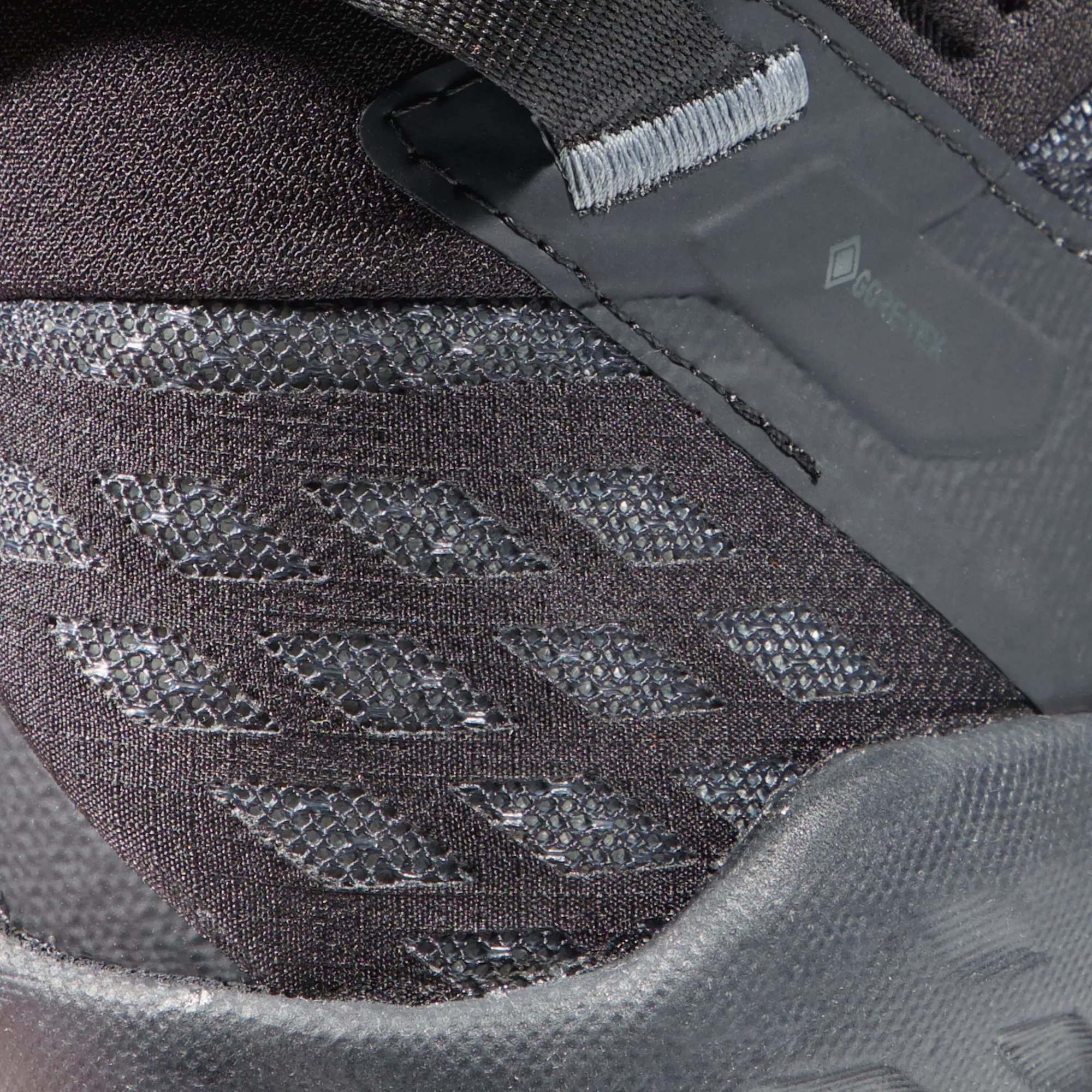 Mammut Sertig II Mid GTX Damen Wanderschuh Trekkingschuh schwarz