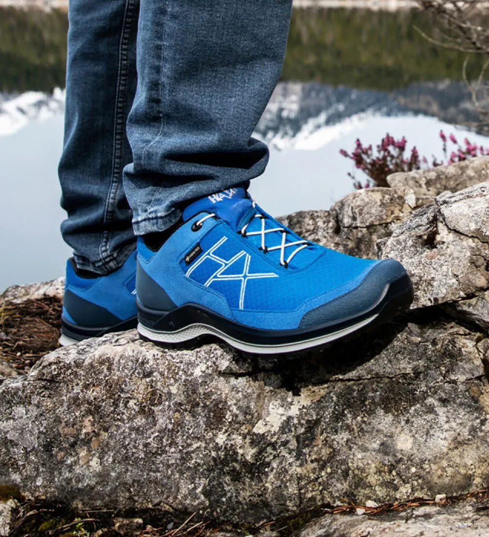 HAIX Black Eagle Adventure 3.0 GTX low/azure-silver Trekkingschuhe Herren blau